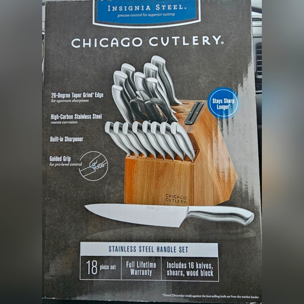Chicago Cutlery Insignia Guided Grip 18-Piece knife set with block